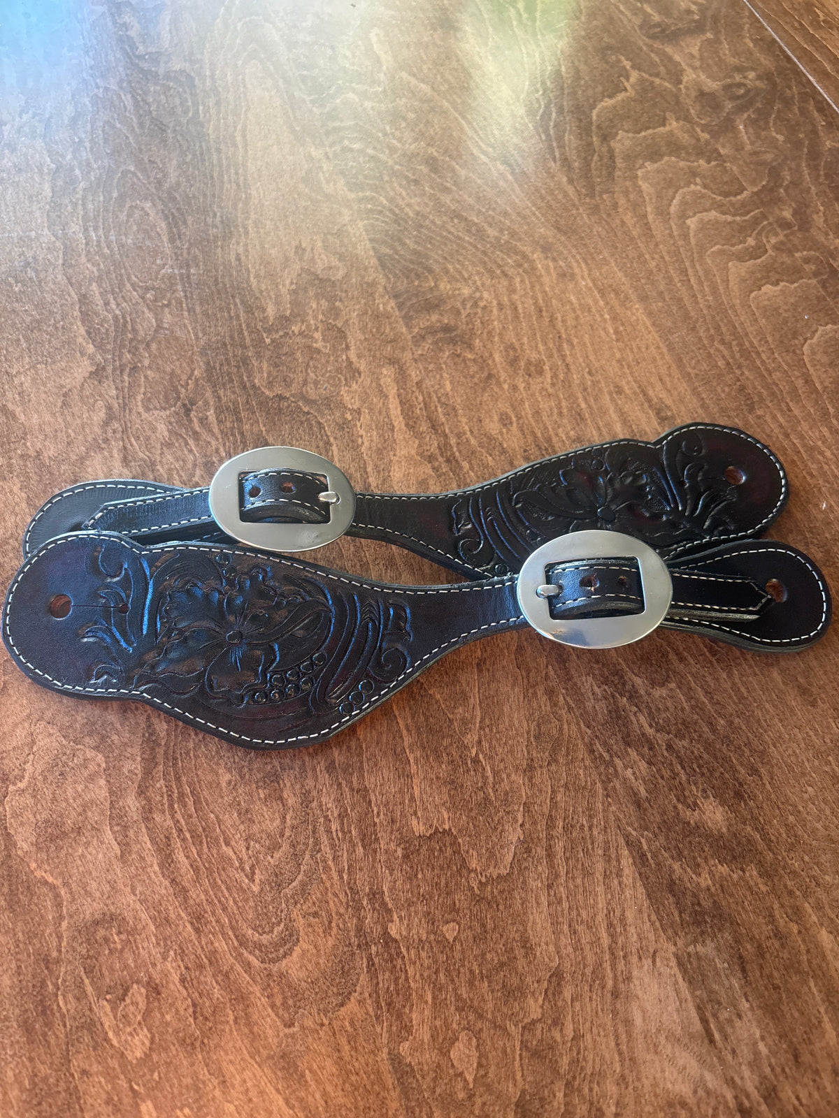FLORAL TOOLED SPUR STRAPS